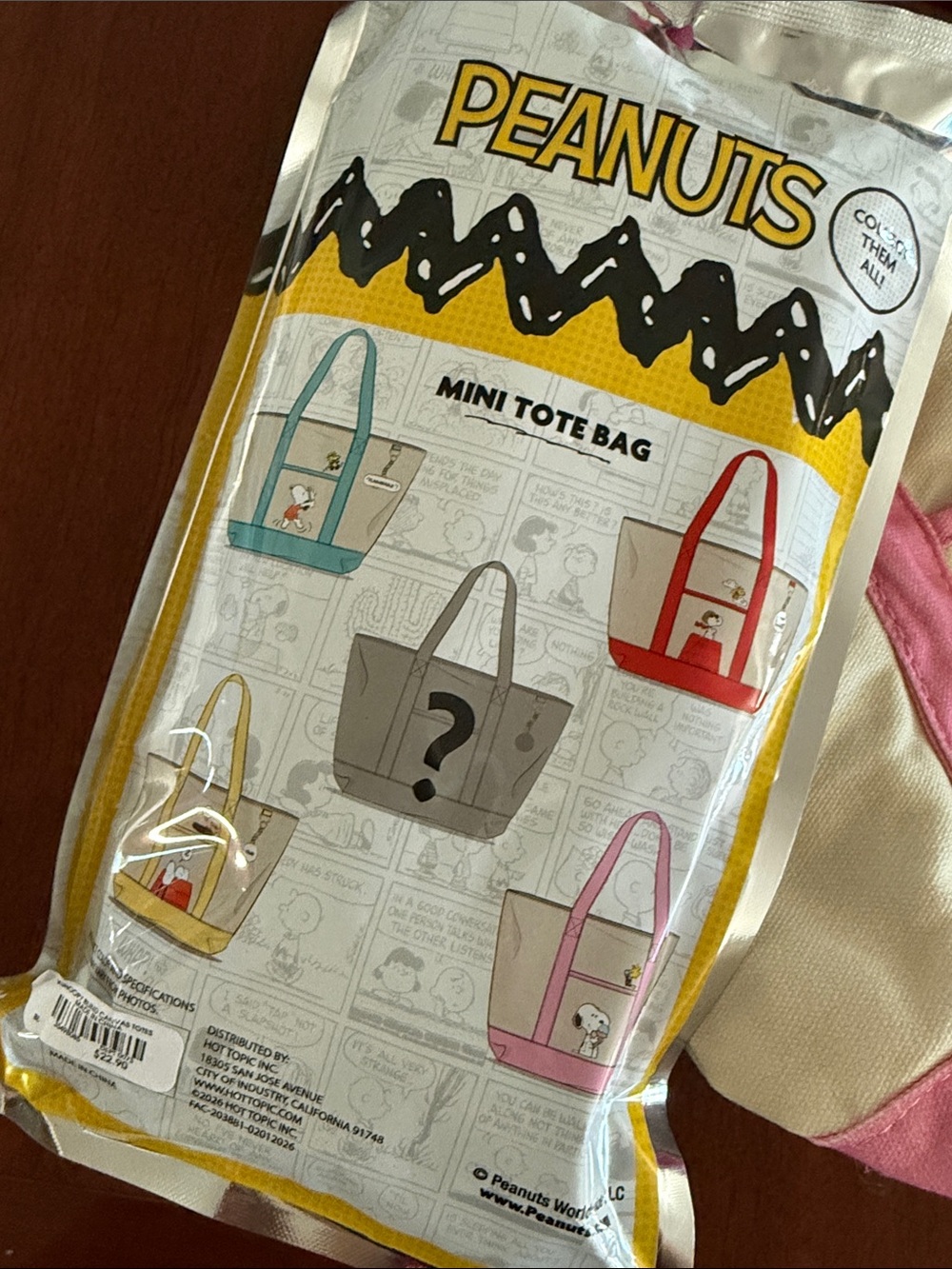 Peanuts Mini Tote with Snoopy and Woodstock - Picture 2 of 5